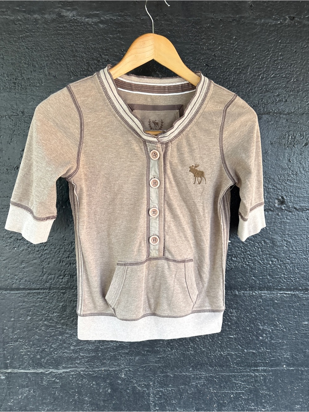Abercrombie & Fitch Brown Short-Sleeve Henley with Moose Embroidery